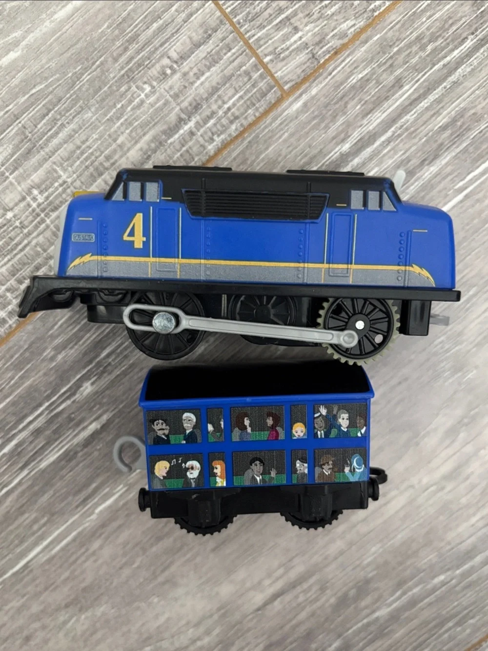 Motorized Gustavo and Passenger Coach - Thomas & Friends